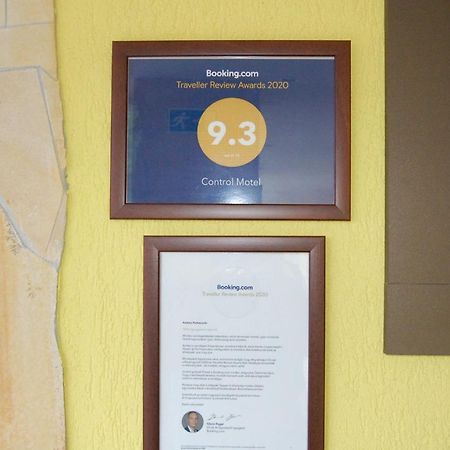 Control Motel Jászberény Zewnętrze zdjęcie