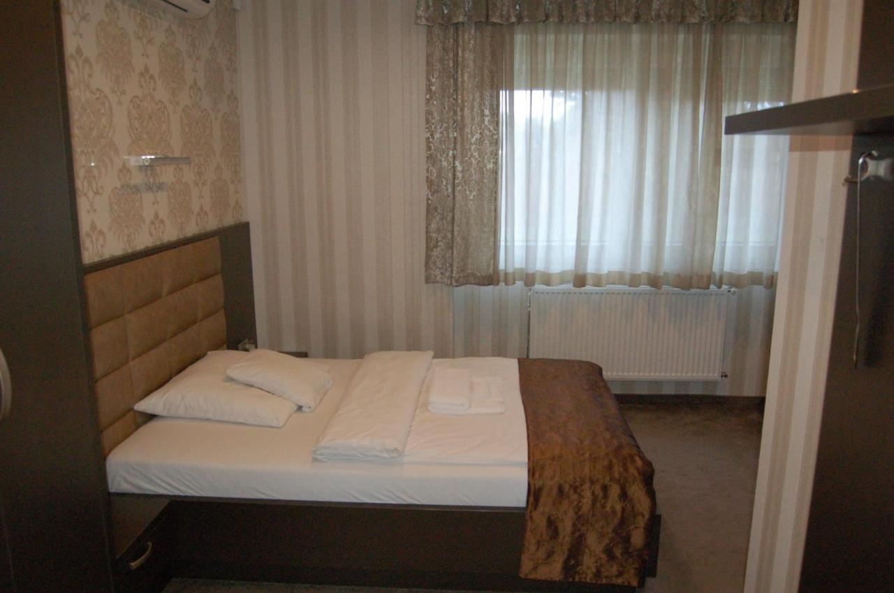 Control Motel Jászberény Zewnętrze zdjęcie
